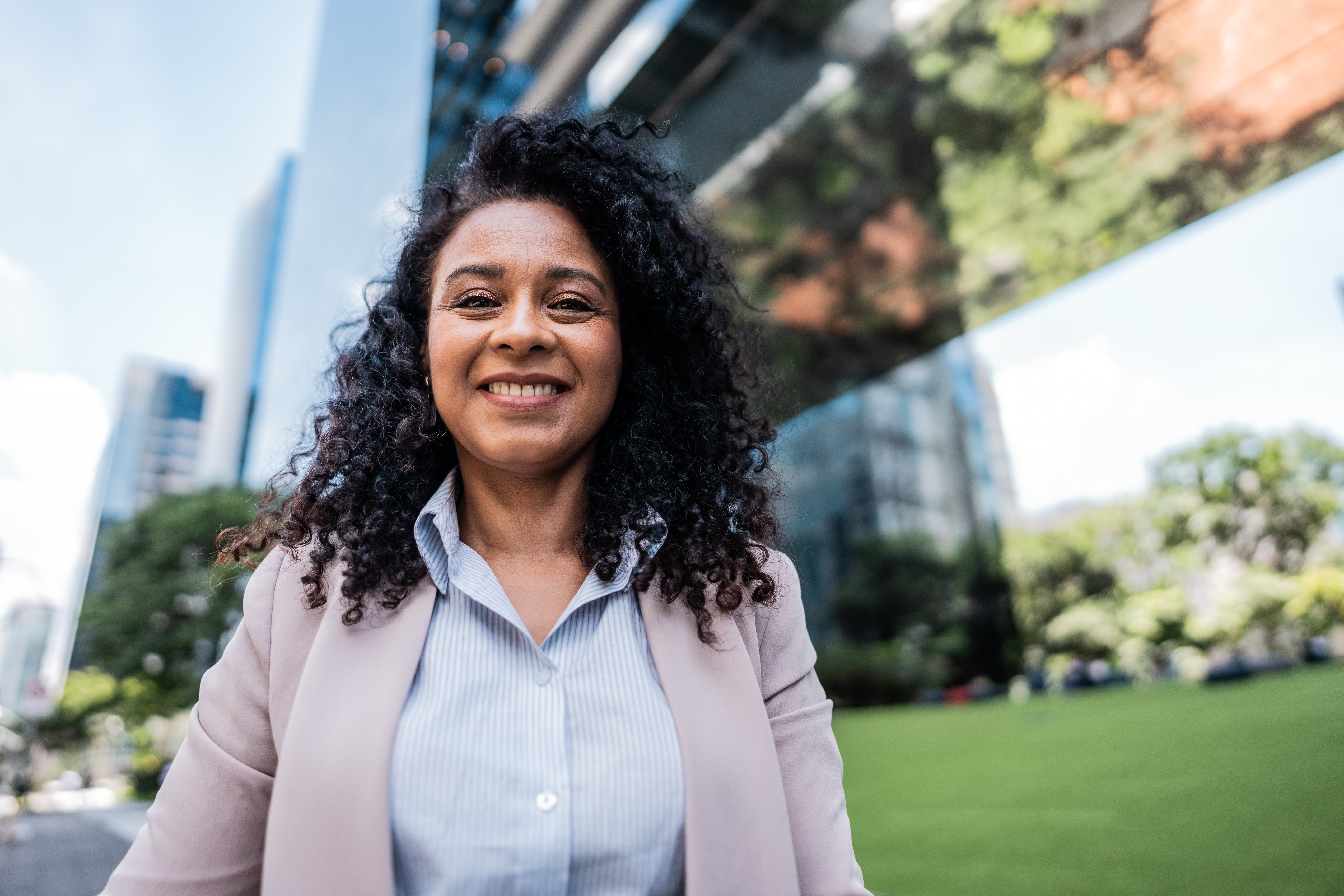 Portrait of a businesswoman outdoors.